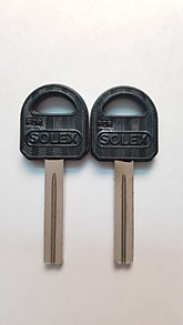 SOLEX пластик, квадрат с пазом (30x5.7x3.2мм) КНР